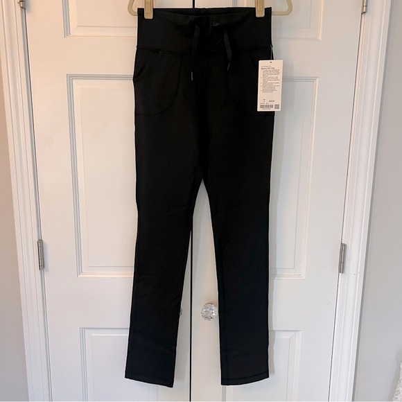 NWT lululemon Skinny Will Pant, size 8, pockets - Picture 1 of 6